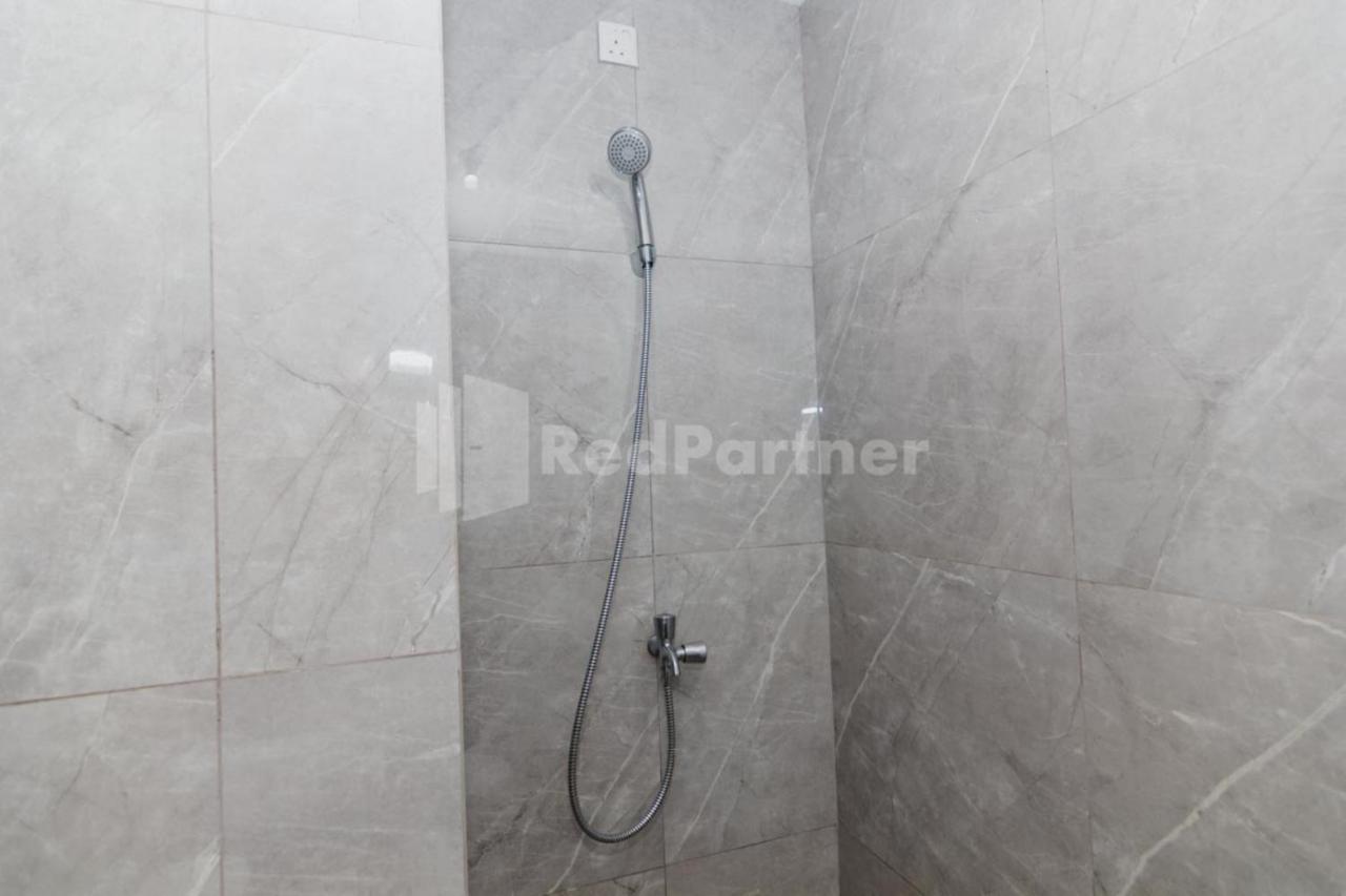 Redliving Apartemen Sayana - Hazelnut Property Tower Cha Μπεκάσι Εξωτερικό φωτογραφία