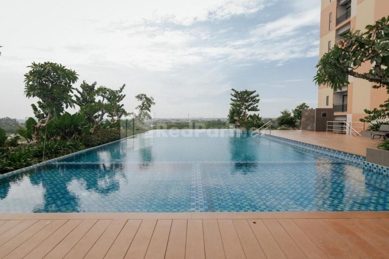 Redliving Apartemen Sayana - Hazelnut Property Tower Cha Μπεκάσι Εξωτερικό φωτογραφία
